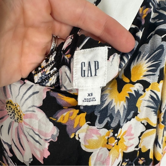 Gap Floral Fit and Flare Cami Dress XS Black Smocked Sleeveless Swing Hawaiian - Picture 4 of 8